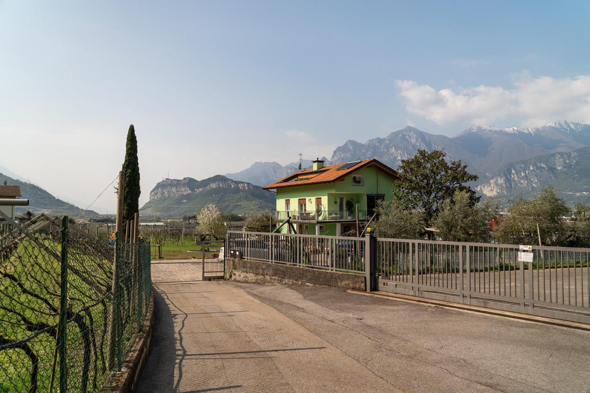 La Casa Nel Verde Arco Exterior foto