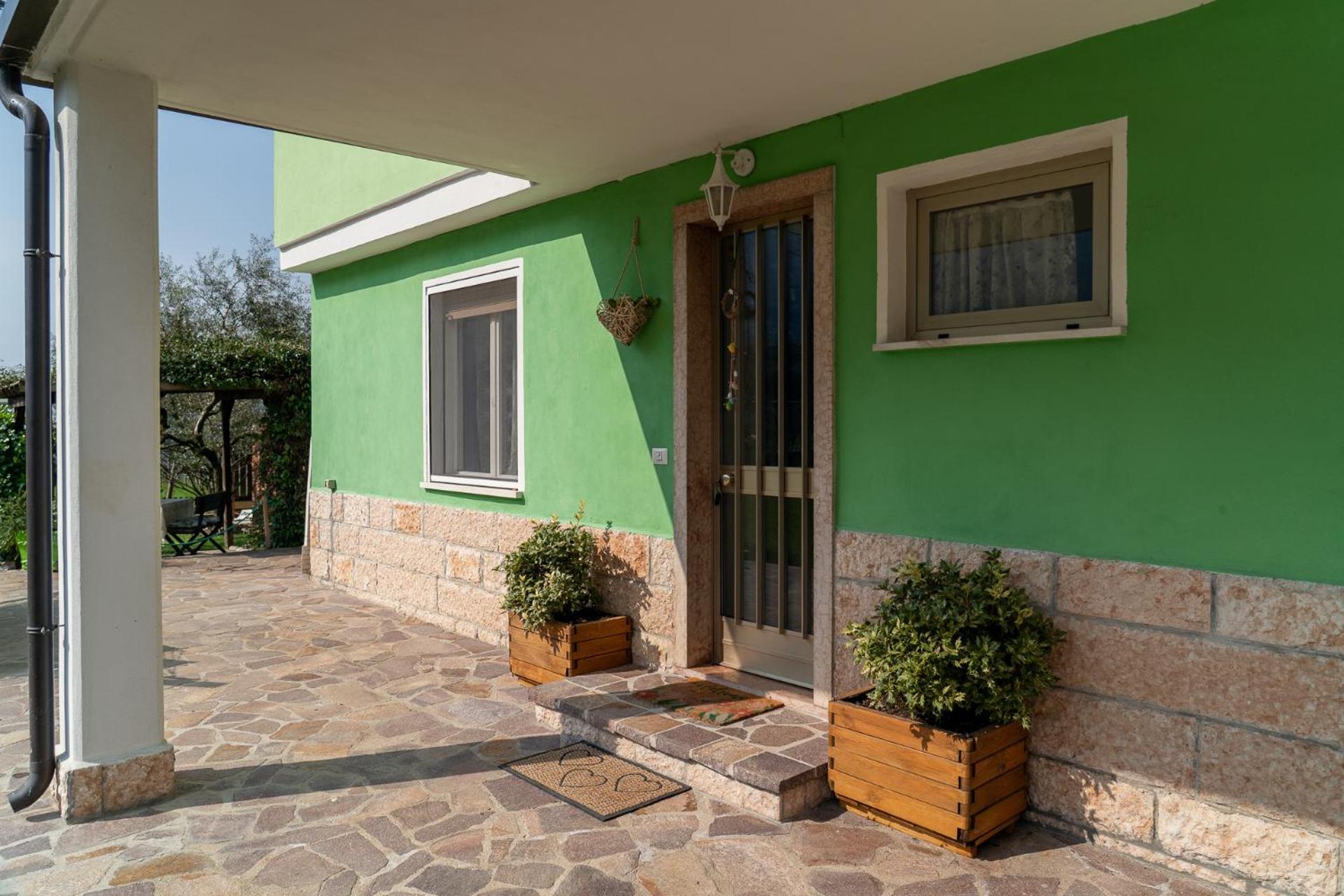 La Casa Nel Verde Arco Exterior foto